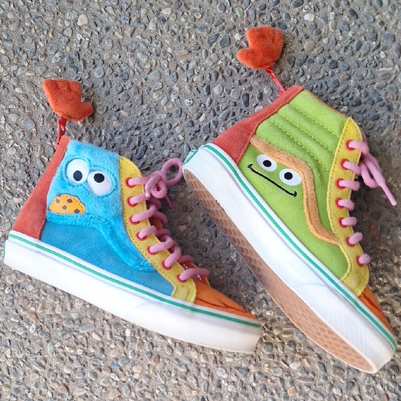 Vans Other - RARE Collab Sesame Street x Vans US Kids Size 2 Sk8-hi Zipper Heel Sneakers